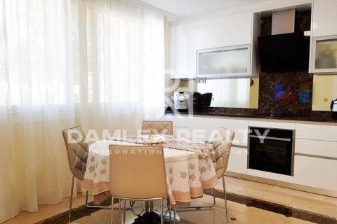 Huvila myytävänä Calonge, Girona, Espanja, 5 makuuhuonetta, 300 m2 No. 176863 - kuva 15