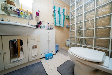 Apartment for sale in Alicante, Spain 62 sq.m. No. 165996 - photo 19