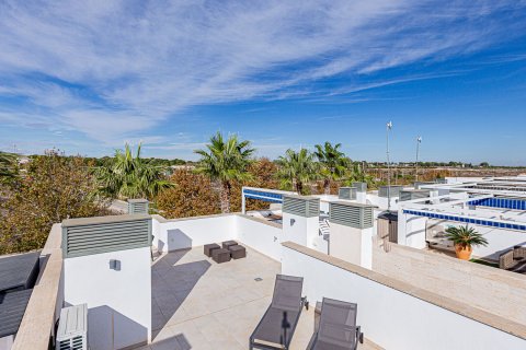 Kattohuoneisto myytävänä Pinar De Campoverde, Alicante, Espanja , 67 m2 No. 165994 - kuva 26