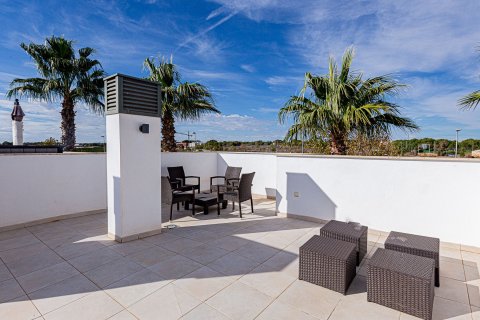 Kattohuoneisto myytävänä Pinar De Campoverde, Alicante, Espanja , 67 m2 No. 165994 - kuva 23