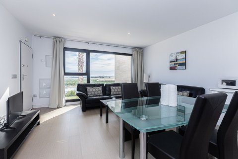 Kattohuoneisto myytävänä Pinar De Campoverde, Alicante, Espanja , 67 m2 No. 165994 - kuva 11