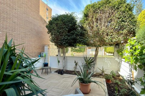 Bungalow in vendita a Alicante, Spagna 6 camere da letto, 245 mq. N° 165998 - foto 13