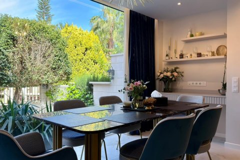 Bungalow a Alicante, Spagna 6 camere da letto, 245 mq. N° 165998