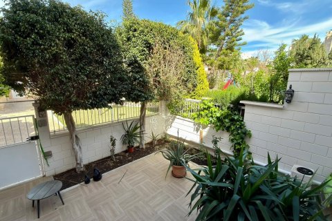 Bungalow in vendita a Alicante, Spagna 6 camere da letto, 245 mq. N° 165998 - foto 22