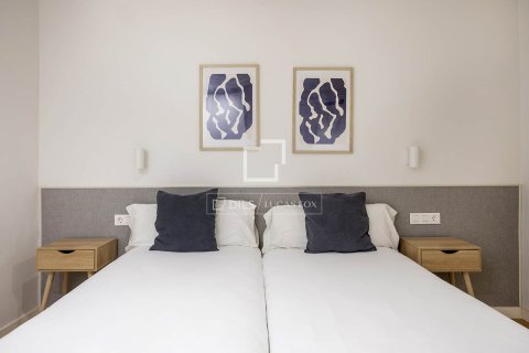 Apartment à vendre à Barcelona, Espagne, 2 chambres, 96 m2 No. 150671 - photo 13