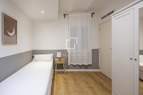 Apartment à vendre à Barcelona, Espagne, 2 chambres, 96 m2 No. 150671 - photo 19