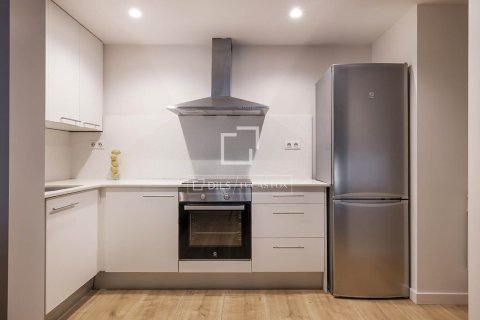 Dzīvoklis pārdošanā Barcelona, Spānijā 2 istabas, 96 m2 Nr. 150671 - attēls 15