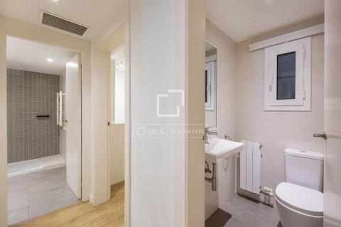 Apartment à vendre à Barcelona, Espagne, 2 chambres, 96 m2 No. 150671 - photo 23