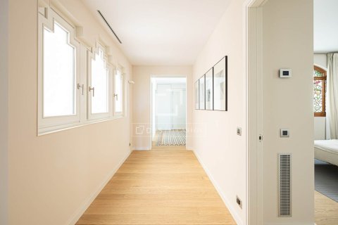 Wohnung zum Verkauf in Barcelona, Spanien 3 Schlafzimmer, 187 m2 Nr. 150674 - Foto 23