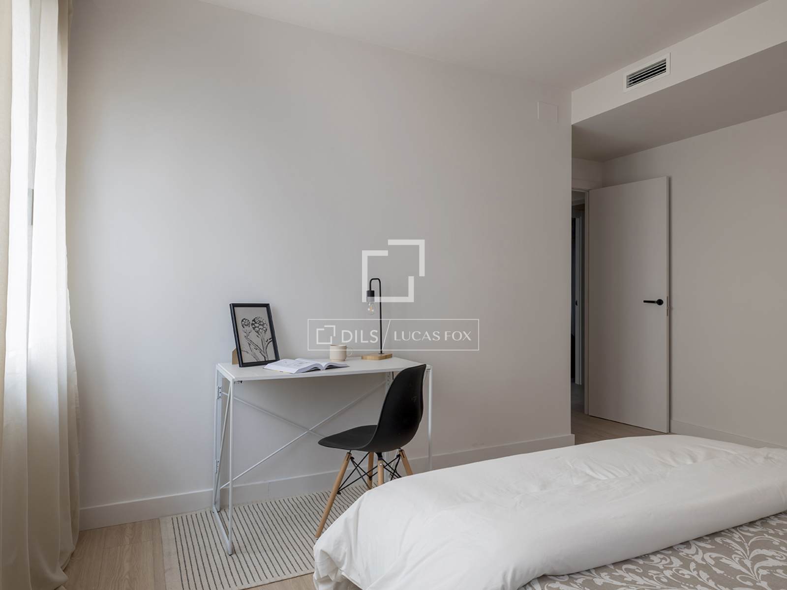 Apartment in Barcelona, Spain 4 bedrooms, 161 sq.m. No. 150677