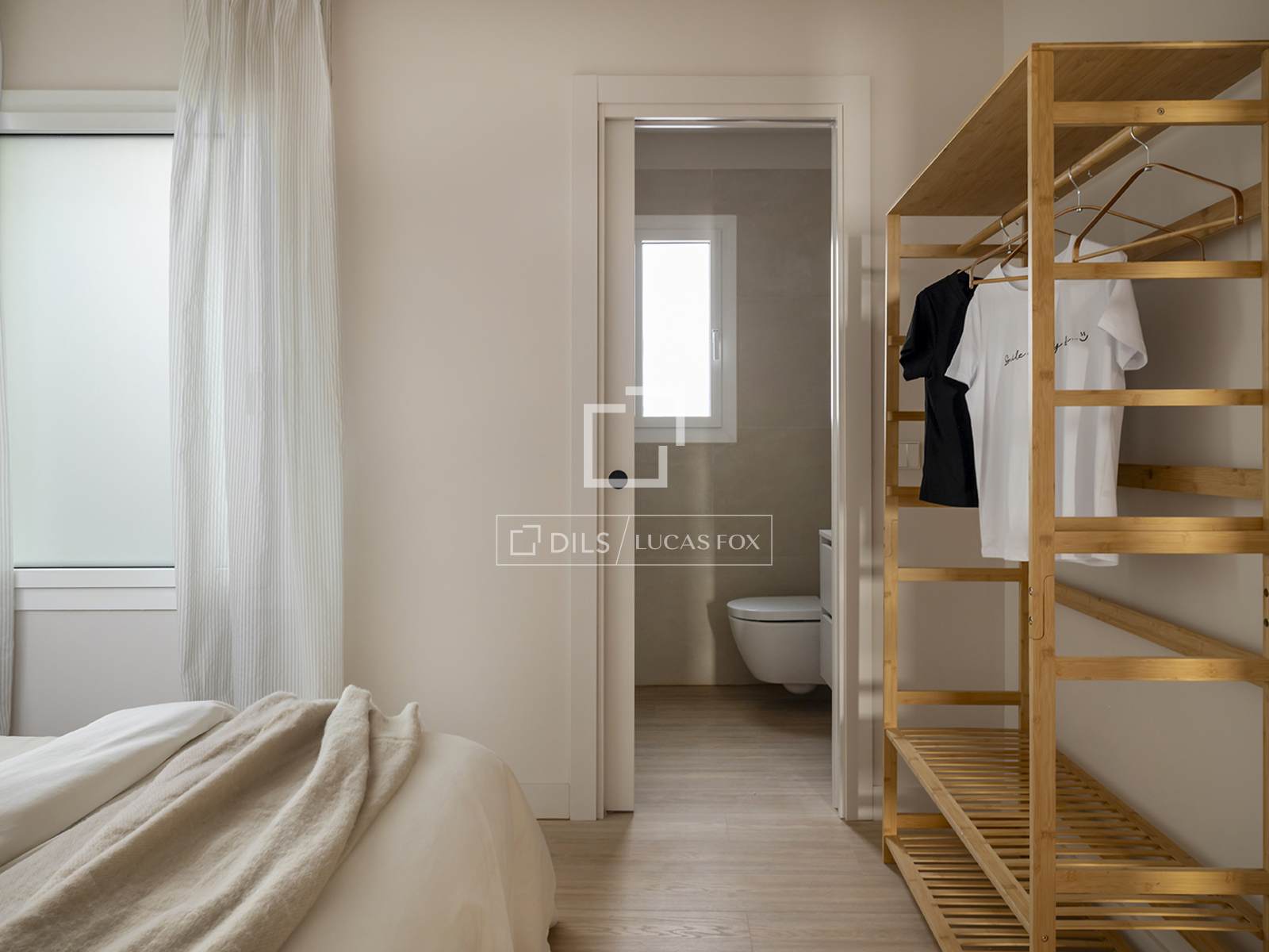 Apartment in Barcelona, Spain 4 bedrooms, 161 sq.m. No. 150677