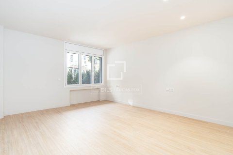 Apartment à vendre à Barcelona, Espagne, 4 chambres, 161 m2 No. 150677 - photo 29