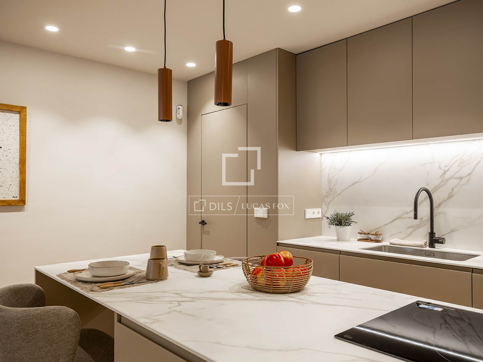 Apartment in Barcelona, Spain 4 bedrooms, 161 sq.m. No. 150677
