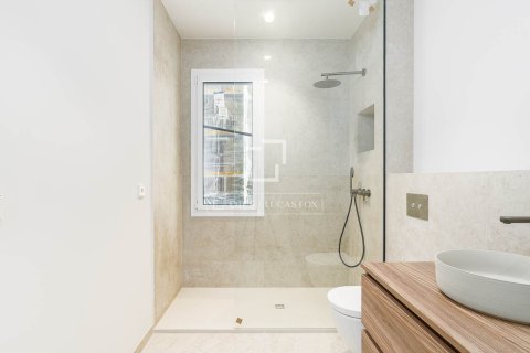 Apartment à vendre à Barcelona, Espagne, 4 chambres, 161 m2 No. 150677 - photo 22