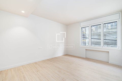 Apartment à vendre à Barcelona, Espagne, 4 chambres, 161 m2 No. 150677 - photo 26