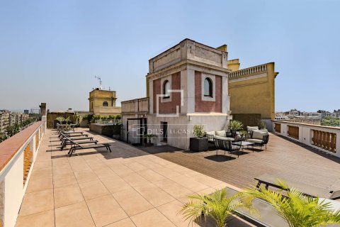 Apartment à vendre à Barcelona, Espagne, 1 chambre, 67 m2 No. 150673 - photo 20