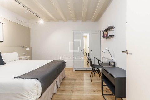 Apartment à vendre à Barcelona, Espagne, 1 chambre, 67 m2 No. 150673 - photo 11