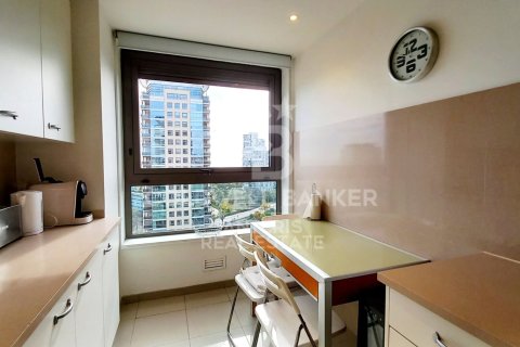 Продажа квартиры в Барселона, Испания 3 спальни, 146м2 №157237 - фото 12