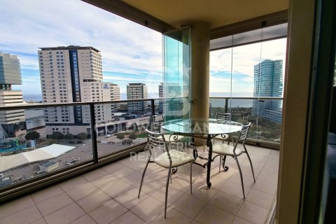 Продажа квартиры в Барселона, Испания 3 спальни, 146м2 №157237 - фото 6