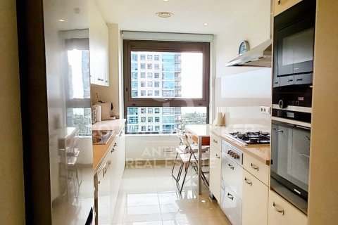 Продажа квартиры в Барселона, Испания 3 спальни, 146м2 №157237 - фото 10