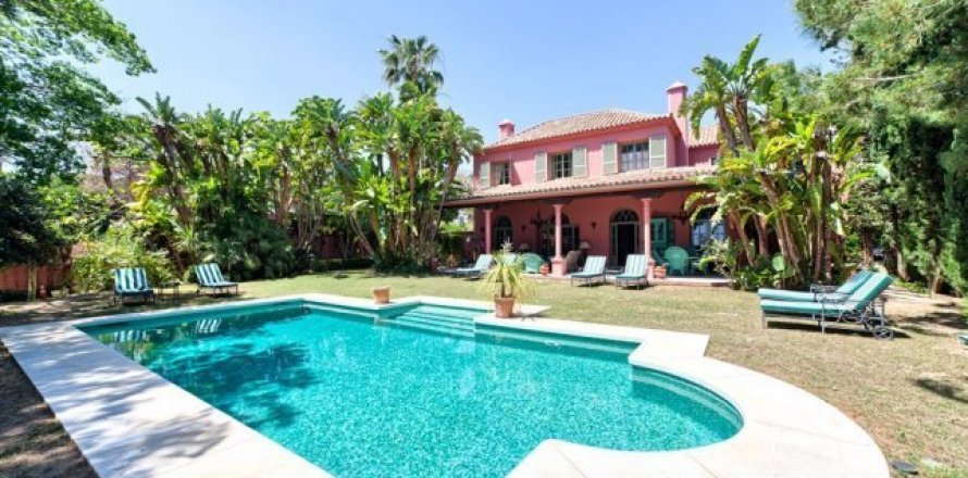 Talo Malaga, Espanja 5 makuuhuonetta, 570 m2 No. 69571