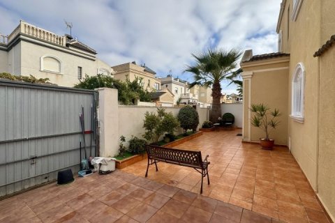 Villa pārdošanā Torrevieja, Alicante, Spānijā 4 istabas, 124 m2 Nr. 189528 - attēls 8