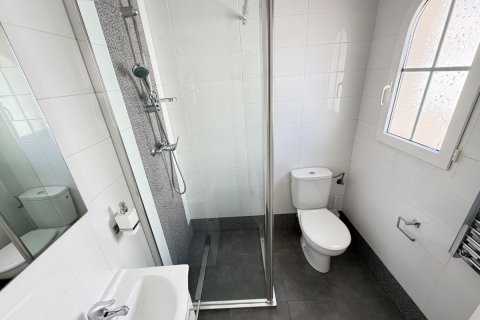 Продажа таухауса в Аликанте, Испания 2 спальни, 100м2 №189529 - фото 25