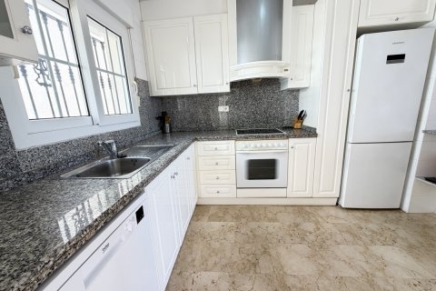 Продажа таухауса в Аликанте, Испания 2 спальни, 100м2 №189529 - фото 11