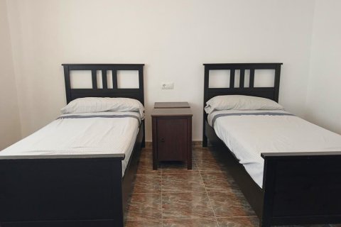 Продажа таухауса в Аликанте, Испания 4 спальни, 330м2 №189525 - фото 8