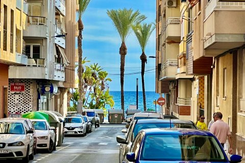 Apartment for sale in Torrevieja, Alicante, Spain 3 bedrooms, 145 sq.m. No. 140434 - photo 2