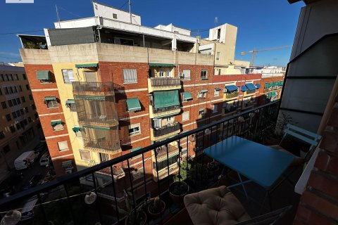 Apartament w Valencia, Hiszpania 2 sypialnie, 80 mkw. nr 140433 – zdjęcie 10