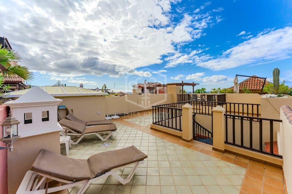 Appartamento a Adeje, Tenerife, Spagna 2 camere da letto, 190 mq. N° 148795