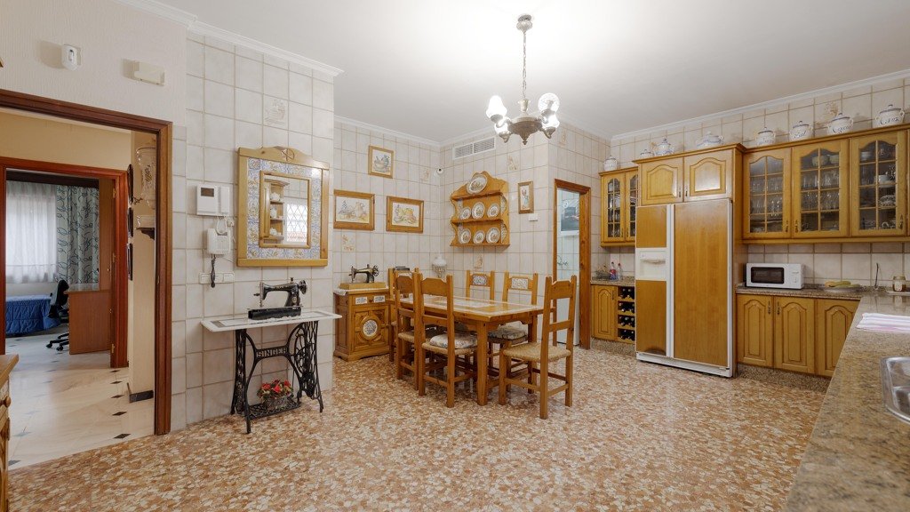 Villa a Sevilla, Seville, Spagna 4 camere da letto, 350 mq. N° 148789