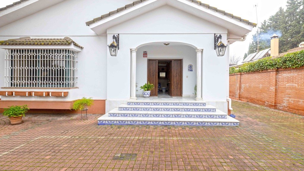 Villa a Sevilla, Seville, Spagna 4 camere da letto, 350 mq. N° 148789