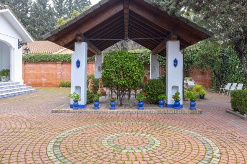 Villa zum Verkauf in Sevilla, Seville, Spanien 4 Schlafzimmer, 350 m2 Nr. 148789 - Foto 2