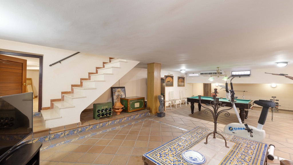 Villa a Sevilla, Seville, Spagna 4 camere da letto, 350 mq. N° 148789