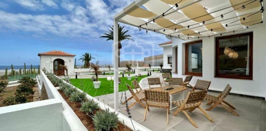 Villa in Buenavista del Norte, Tenerife, Spain 8 bedrooms, 1300 sq.m. No. 148791