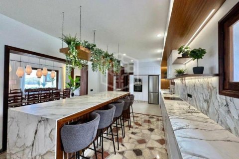 Villa for sale in Buenavista del Norte, Tenerife, Spain 8 bedrooms, 1300 sq.m. No. 148791 - photo 7