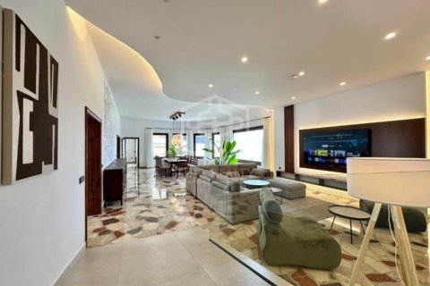 Villa for sale in Buenavista del Norte, Tenerife, Spain 8 bedrooms, 1300 sq.m. No. 148791 - photo 12