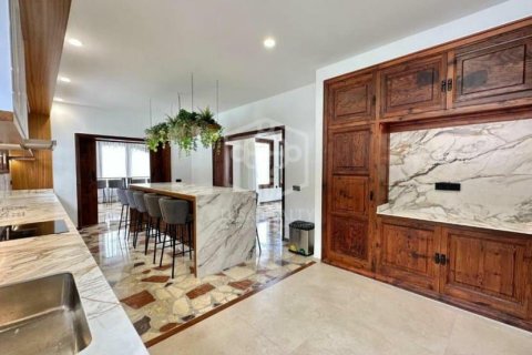 Villa for sale in Buenavista del Norte, Tenerife, Spain 8 bedrooms, 1300 sq.m. No. 148791 - photo 9