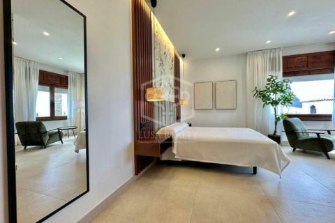 Villa for sale in Buenavista del Norte, Tenerife, Spain 8 bedrooms, 1300 sq.m. No. 148791 - photo 15