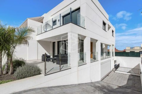 Townhouse for sale in Santa Ursula, Tenerife, Spain 3 bedrooms, 214 sq.m. No. 148794 - photo 4