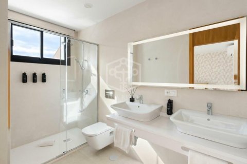 Townhouse for sale in Santa Ursula, Tenerife, Spain 3 bedrooms, 214 sq.m. No. 148794 - photo 28