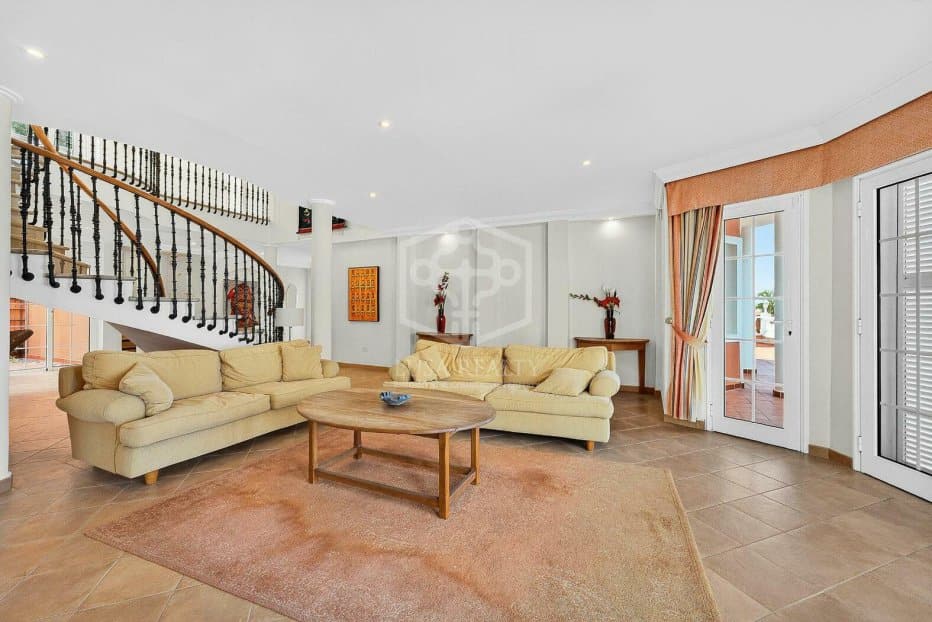 Villa en Adeje, Tenerife, España 5 dormitorios, 455 m2 No. 148792