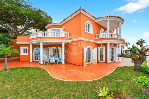 Villa in Adeje, Tenerife, Spain 5 bedrooms, 455 sq.m. No. 148792