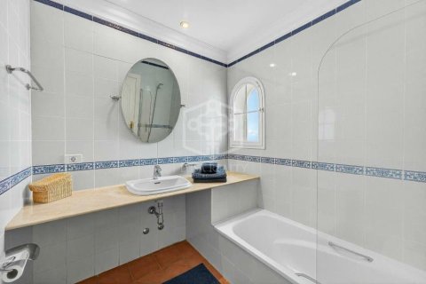 Villa for sale in Adeje, Tenerife, Spain 5 bedrooms, 455 sq.m. No. 148792 - photo 30