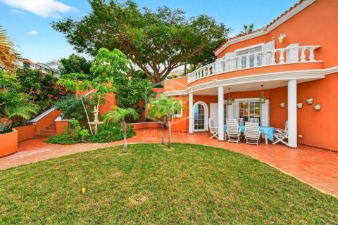 Villa for sale in Adeje, Tenerife, Spain 5 bedrooms, 455 sq.m. No. 148792 - photo 4
