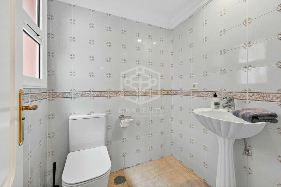 Villa en Adeje, Tenerife, España 5 dormitorios, 455 m2 No. 148792
