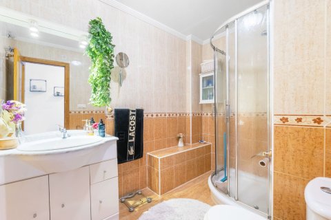 Huoneisto myytävänä Playa Flamenca II, Alicante, Espanja, 3 makuuhuonetta, 97 m2 No. 152120 - kuva 22