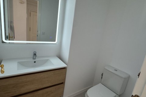 Huoneisto myytävänä Dehesa De Campoamor, Alicante, Espanja, 2 makuuhuonetta, 83 m2 No. 161716 - kuva 13